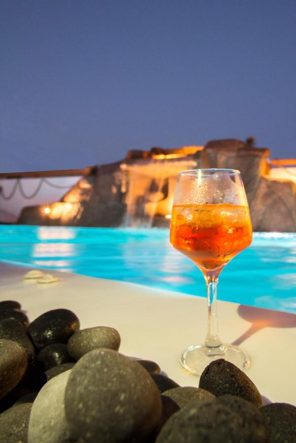 Apartament La Belle Vie - Santorini - Adults Only Kamári Zewnętrze zdjęcie